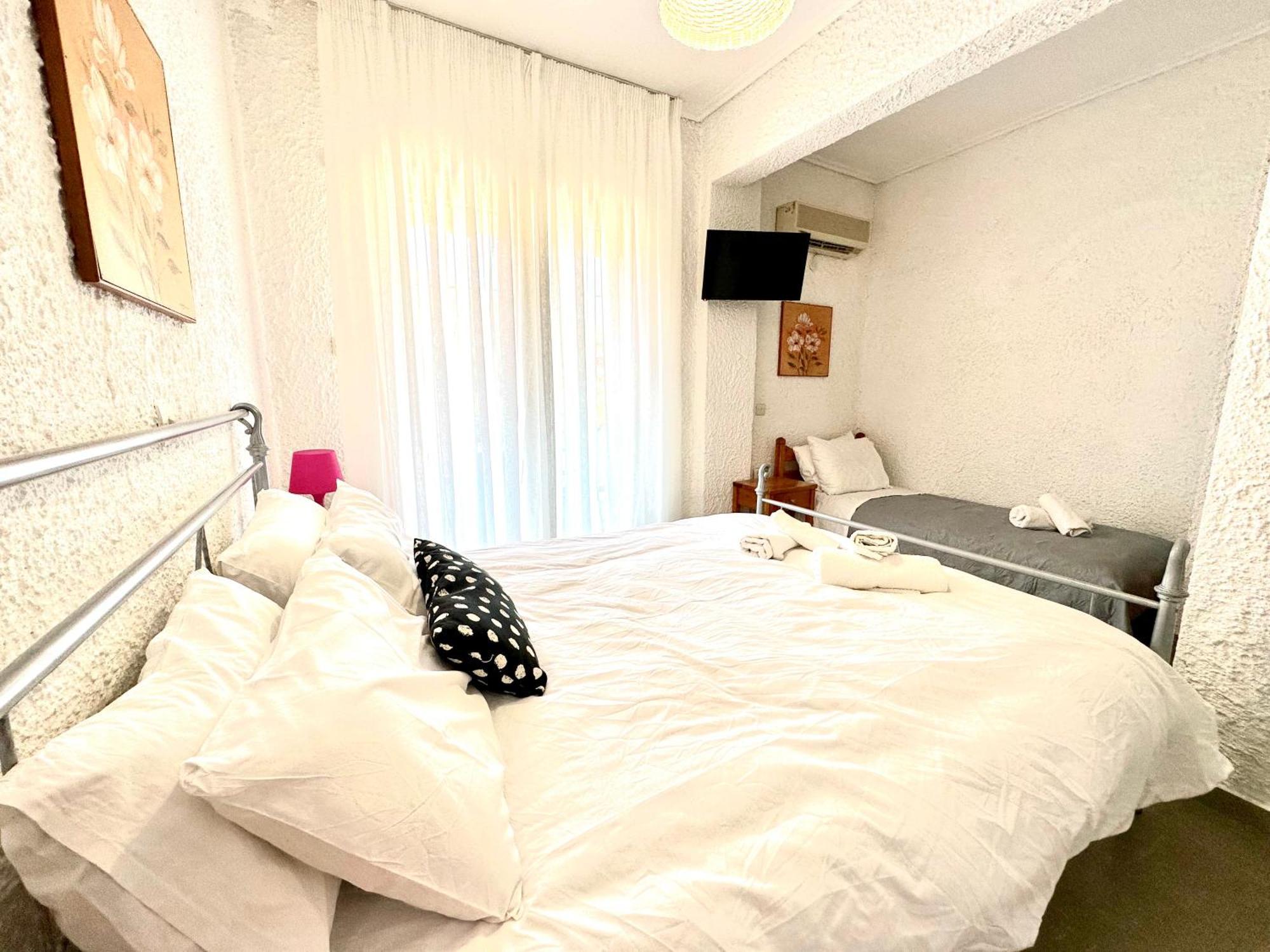 Katerina Apartments Neos Pirgos Room photo